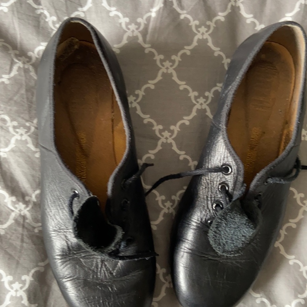 Tap shoes
